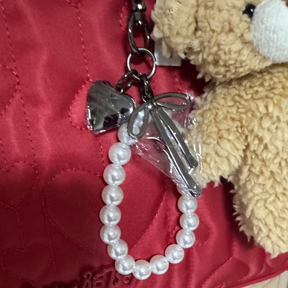 NEW Betsey Johnson Red Quilted Shoulder Bag with Teddy Charm - Picture 8 of 16